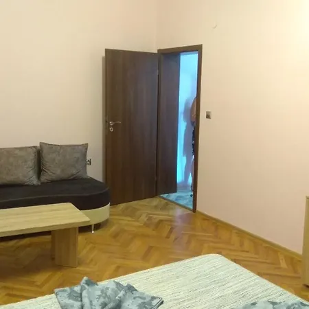 Apartment Apartament *